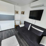 7b70bdfe-0883-4800-b945-6729a270dad3